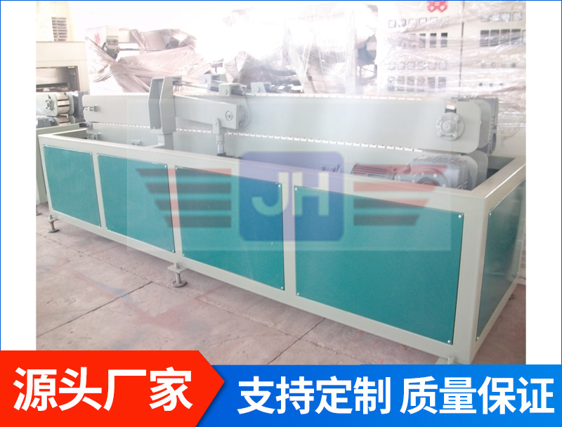 護墻板型材牽引機